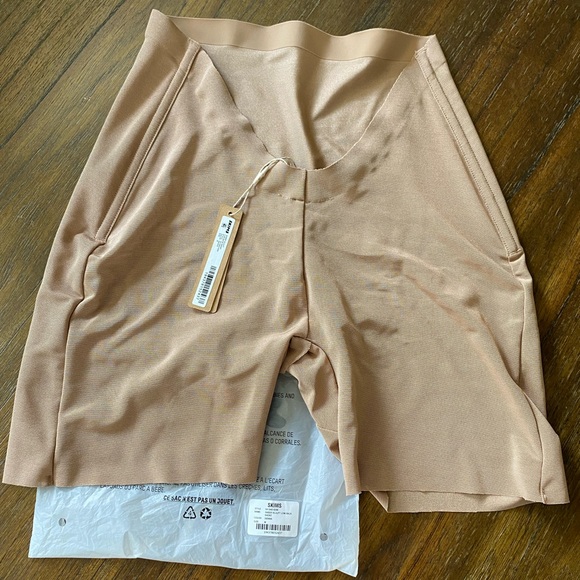 SKIMS Intimates & Sleepwear Skims Low Back Short In Sienna Poshmark